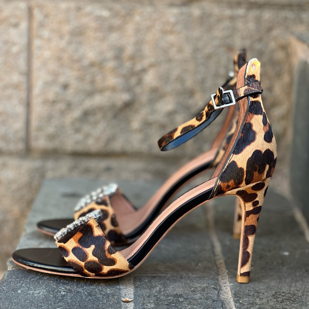 Animal print leopard fancy sandals with a brooch detail heels. Super cute!!